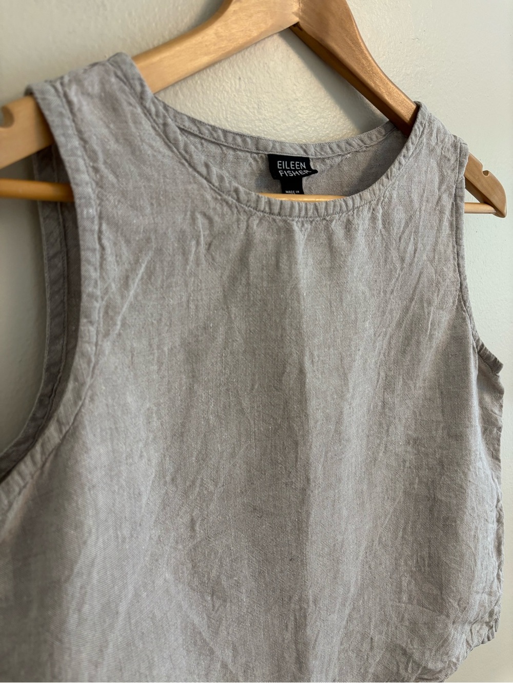 Eileen Fisher natural Irish Linen Sleeveless Boxy top - Picture 3 of 6